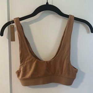 XS SKIMS bralette - color camel